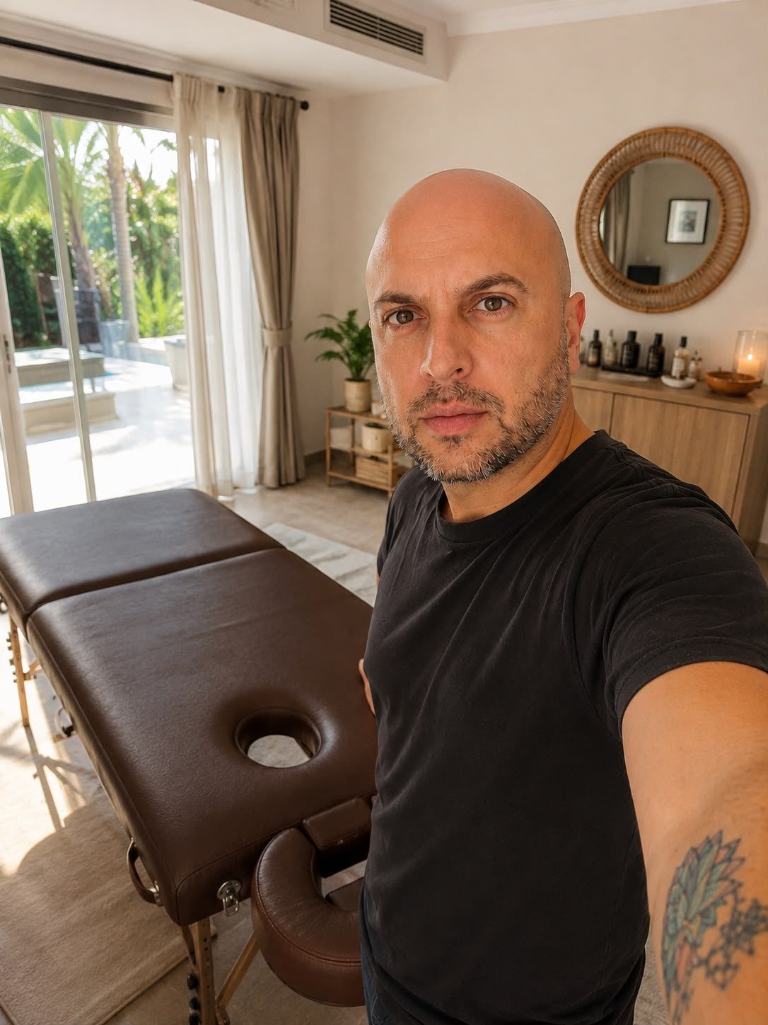 Iván Sánchez, masajista profesional a domicilio en Torrevieja